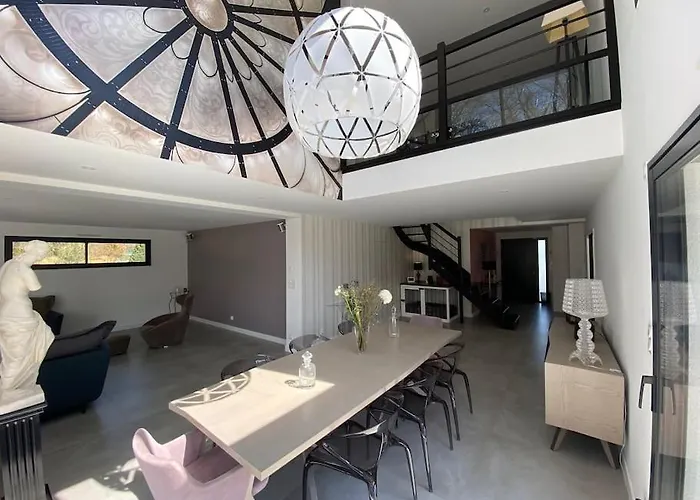 Вилла Avec Piscine Et Proche Circuit 24h Le Mans Change (Sarthe)